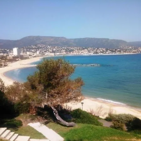 Maison Le Lavandou, 2 Pieces, 4 Personnes - Fr-1-251-183 Holiday home *