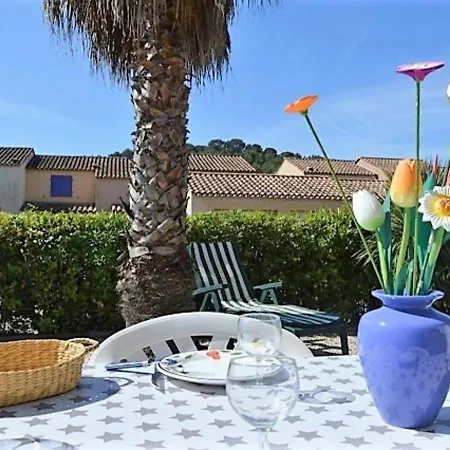Maison Le Lavandou, 2 Pieces, 4 Personnes - Fr-1-251-183