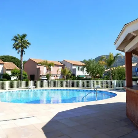 Maison Le Lavandou, 2 Pieces, 4 Personnes - Fr-1-251-183 * Le Lavandou